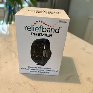 Relief band premiere